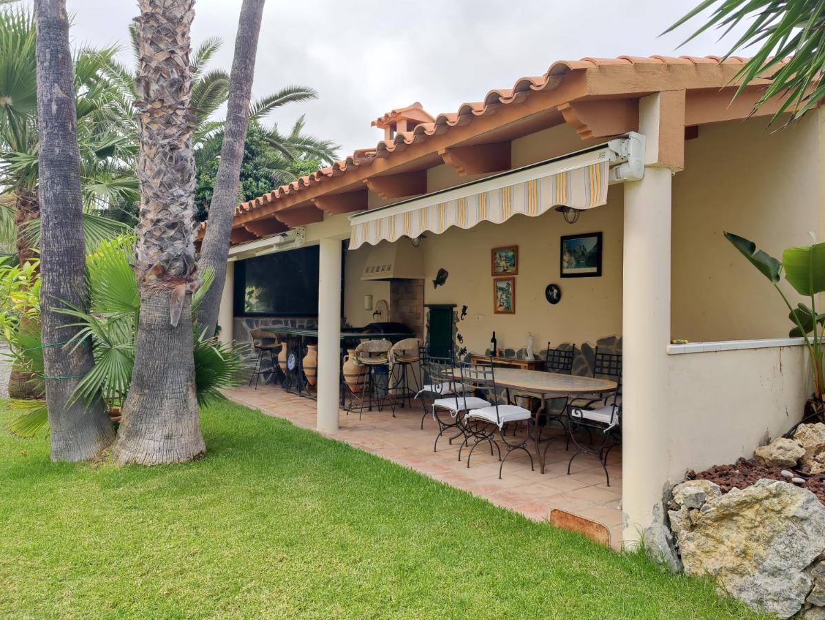 Casa Candelabro L'Alfas del Pi Exterior photo